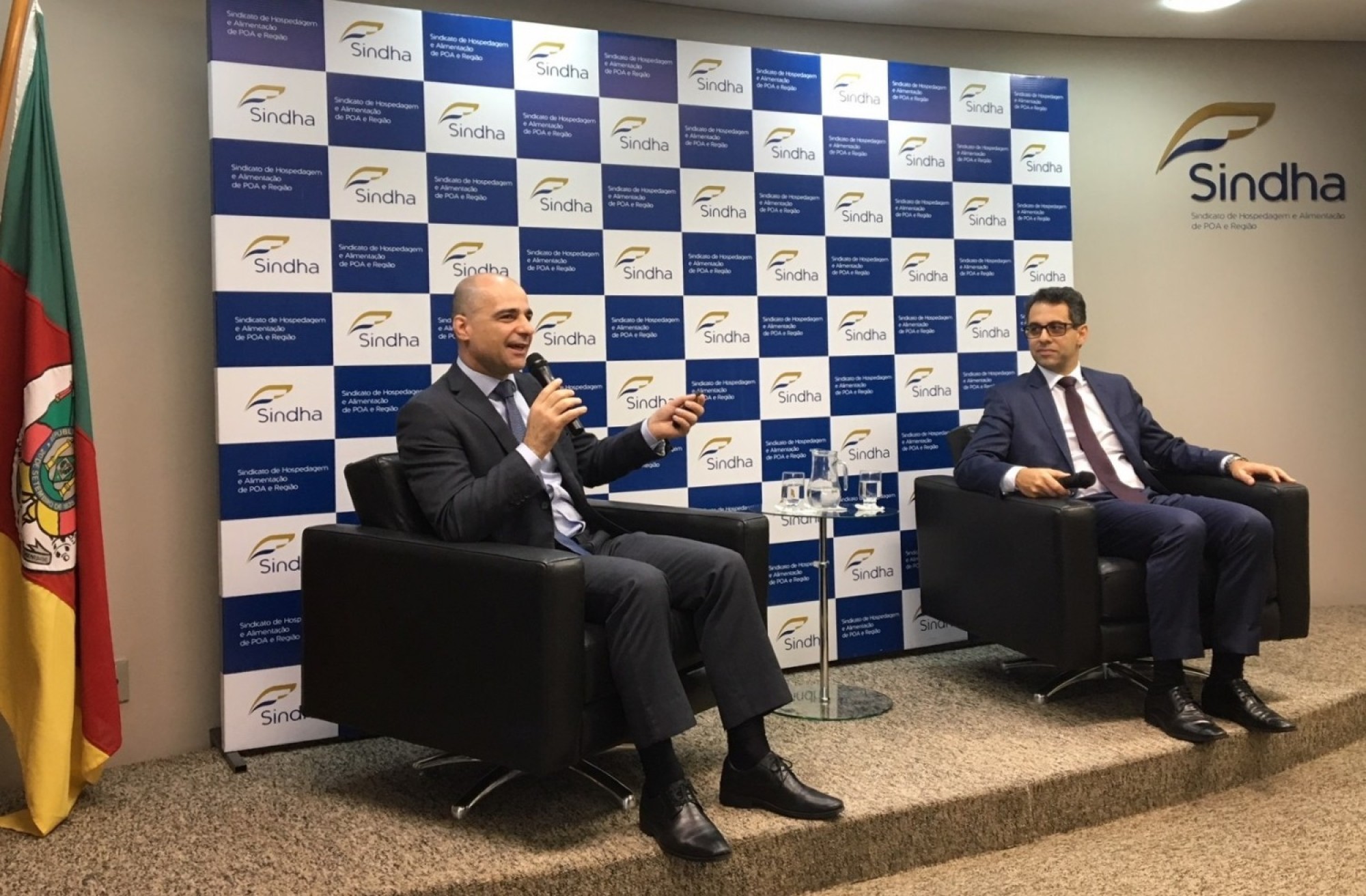 Blog - Com mais de 20 anos de atuação no mercado da Comunicação e no atendimento a clientes de todo o país, a Camejo Estratégias em Comunicação põe a serviço de cada cliente a experiência, o conhecimento técnico, os relacionamentos e a credibilidade, além de muita ousadia para buscar os melhores resultados.  
