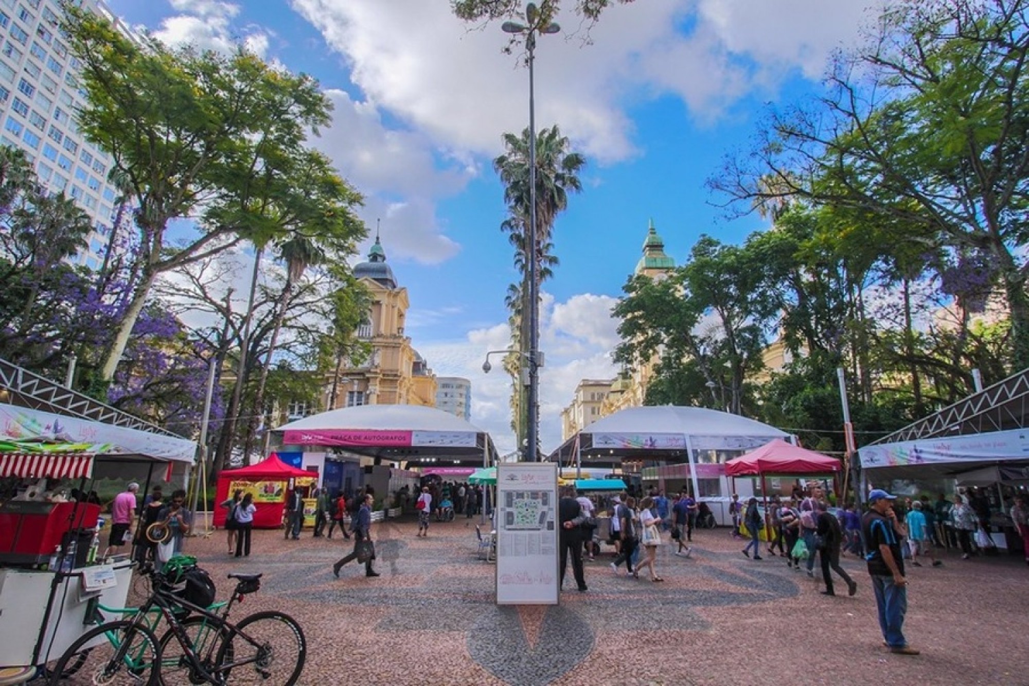 Blog - Com mais de 20 anos de atuação no mercado da Comunicação e no atendimento a clientes de todo o país, a Camejo Estratégias em Comunicação põe a serviço de cada cliente a experiência, o conhecimento técnico, os relacionamentos e a credibilidade, além de muita ousadia para buscar os melhores resultados.  
