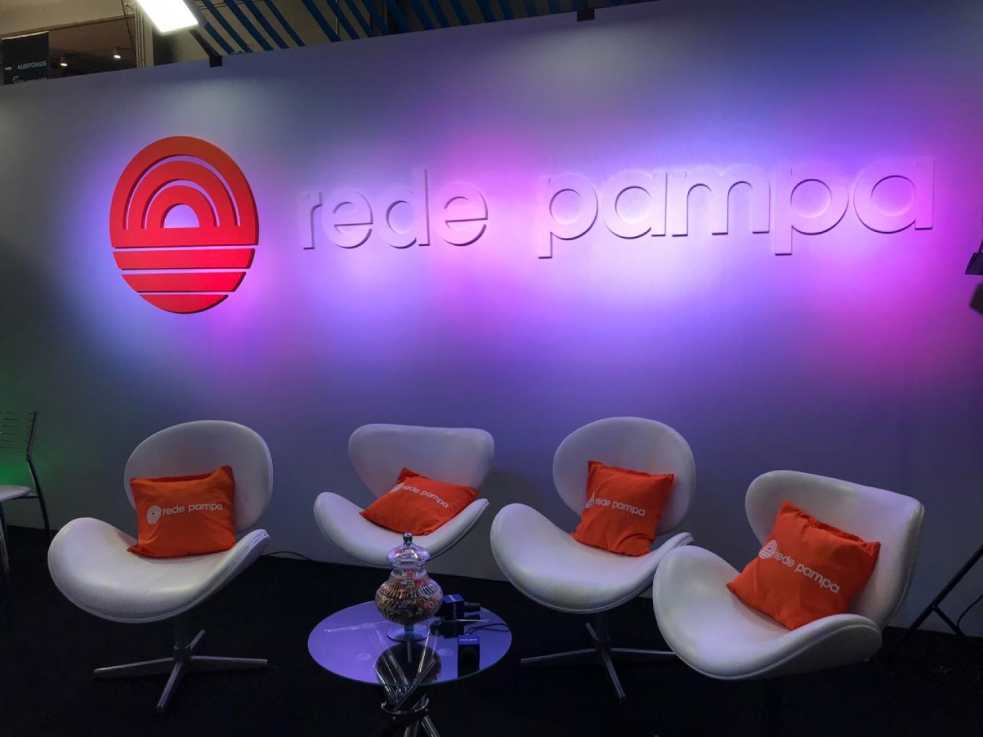 Blog - Com mais de 20 anos de atuação no mercado da Comunicação e no atendimento a clientes de todo o país, a Camejo Estratégias em Comunicação põe a serviço de cada cliente a experiência, o conhecimento técnico, os relacionamentos e a credibilidade, além de muita ousadia para buscar os melhores resultados.  