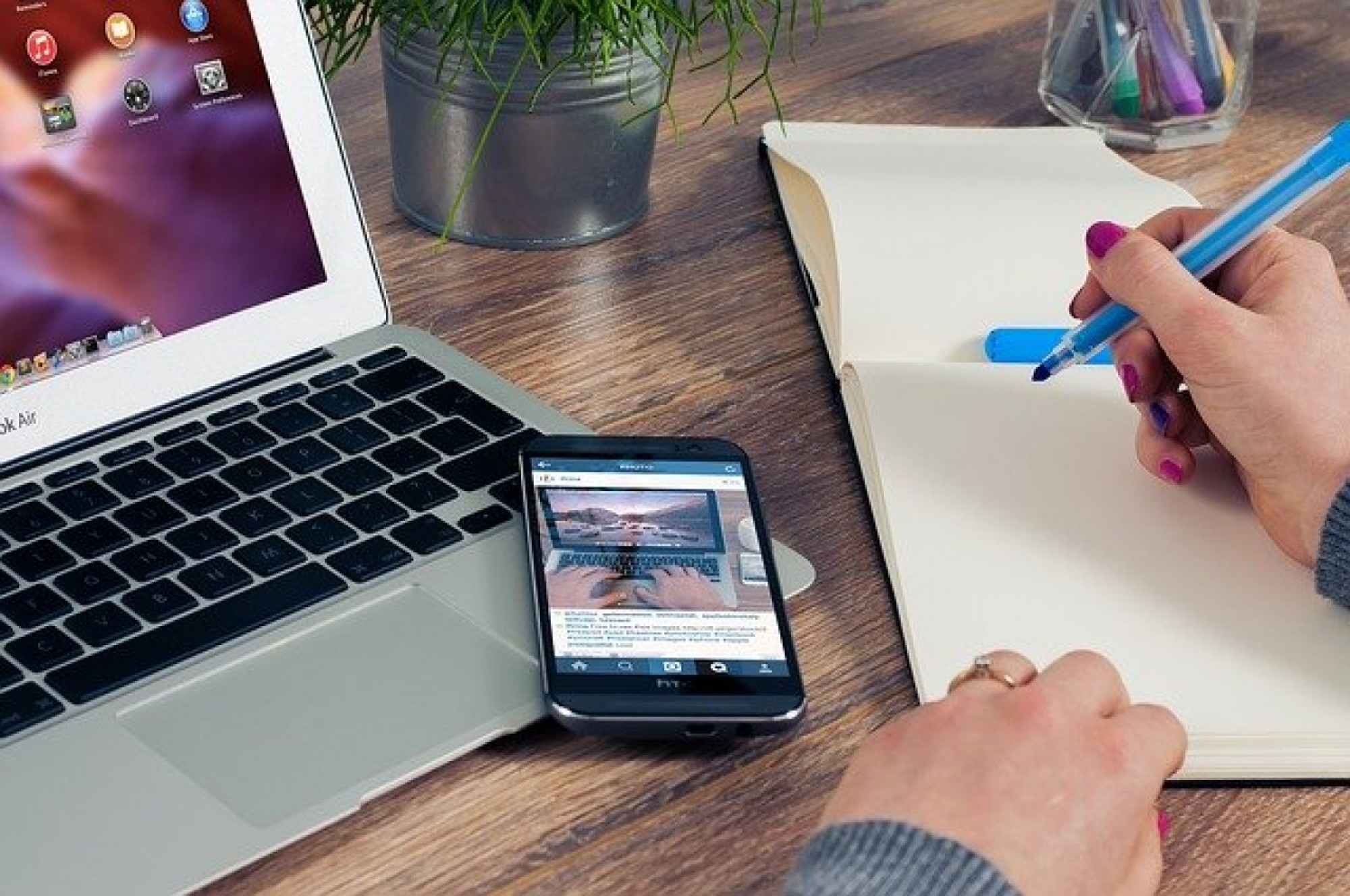 Blog - Com mais de 20 anos de atuação no mercado da Comunicação e no atendimento a clientes de todo o país, a Camejo Estratégias em Comunicação põe a serviço de cada cliente a experiência, o conhecimento técnico, os relacionamentos e a credibilidade, além de muita ousadia para buscar os melhores resultados.  