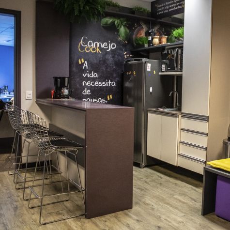 Sobre - Com mais de 20 anos de atuação no mercado da Comunicação e no atendimento a clientes de todo o país, a Camejo Estratégias em Comunicação põe a serviço de cada cliente a experiência, o conhecimento técnico, os relacionamentos e a credibilidade, além de muita ousadia para buscar os melhores resultados.  